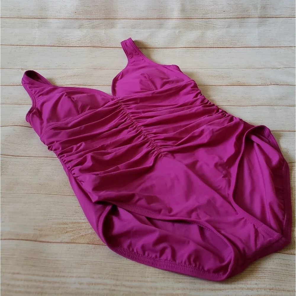Coco Reef Contours Solitaire V-neck Bra Sized One-Piece Swimsuit in Orchid - Picture 5 of 16